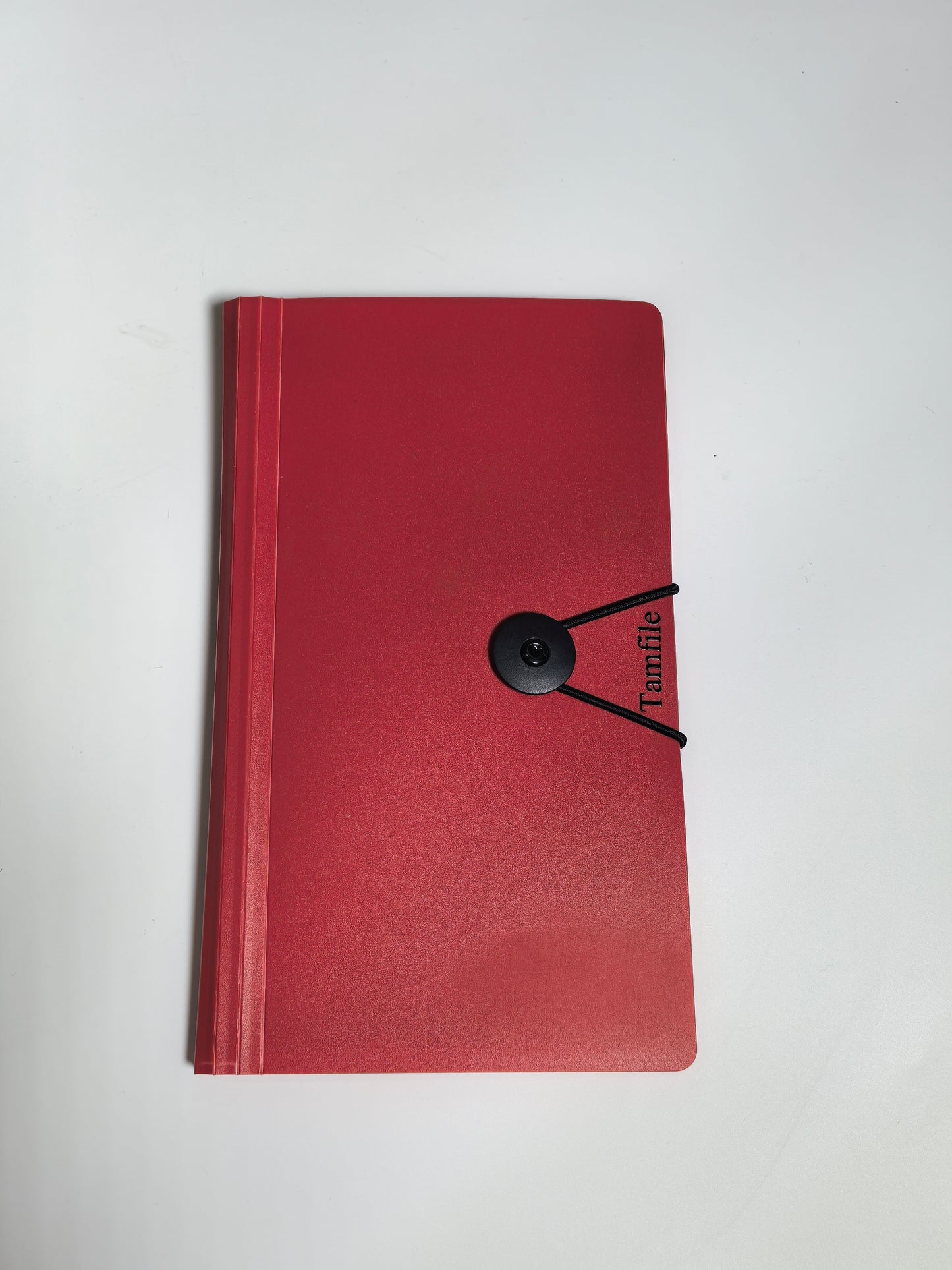 Tamfile Document folders in the form of wallets;