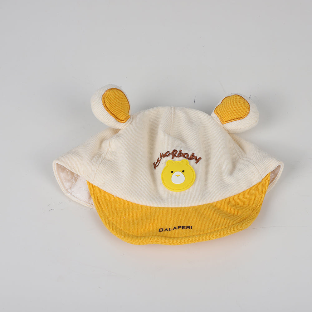 Balaperi Caps being headwear