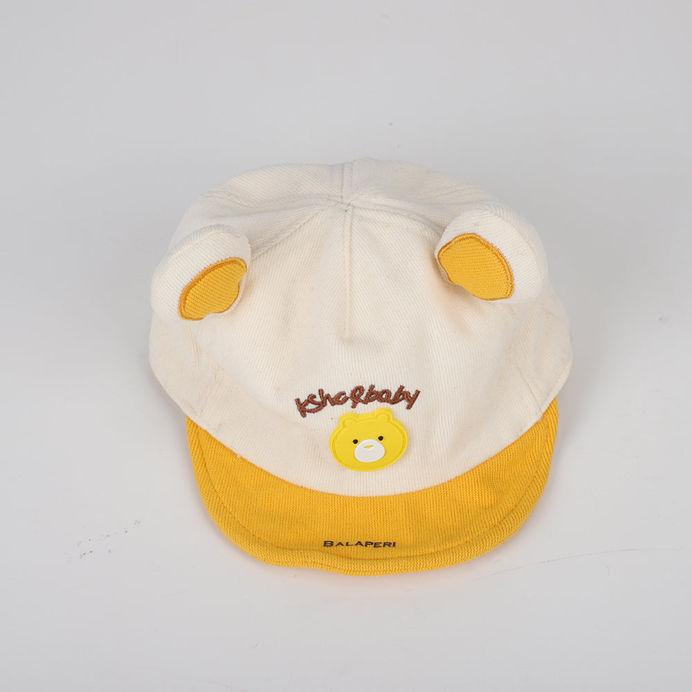 Balaperi Caps being headwear