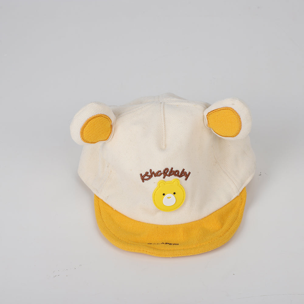 Balaperi Caps being headwear